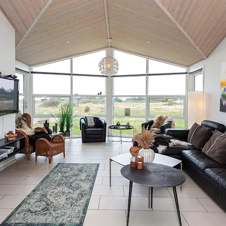 8 Person In Lokken-by Traum Løkken