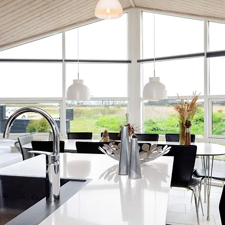 5 Star In Feriehus Løkken